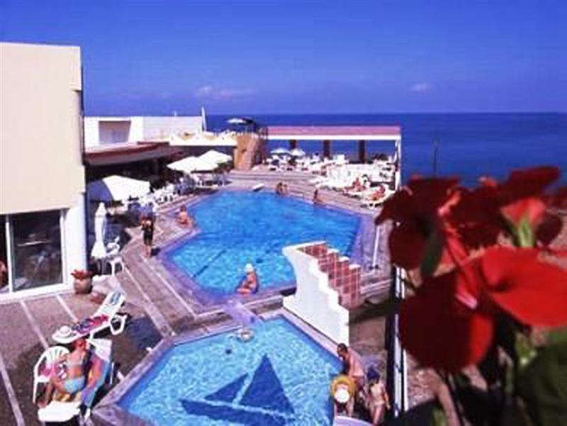 Sissi Bay Resort Eksteriør bilde